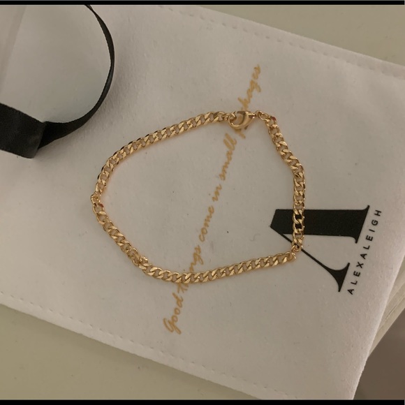 Alexa Leigh Mini Curb Chain Bracelet - Picture 3 of 3